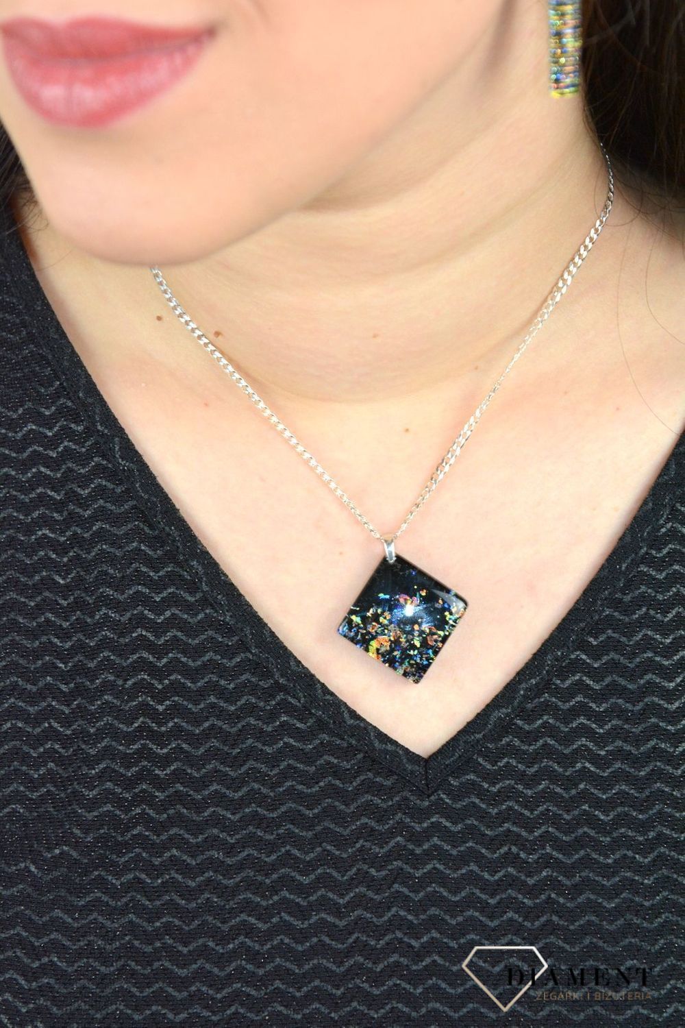 Zawieszka szkło weneckie 'Czerń z kolorowymi refleksami' Murano 50.jpg